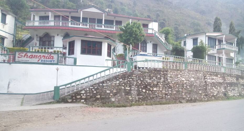 Hotel Shangrila Resort, Rudraprayag 4